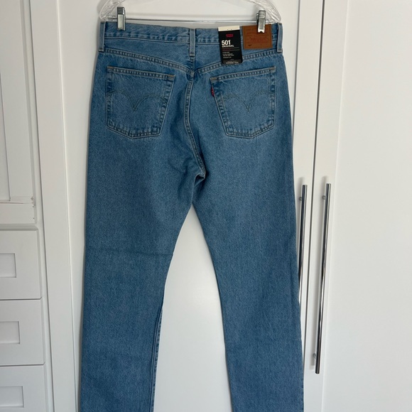 Levi’s 501 Jeans - Picture 2 of 2